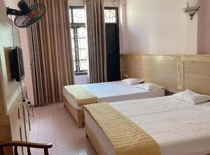 Nha Ghi Thu Hoai Gasthof Hạ Long